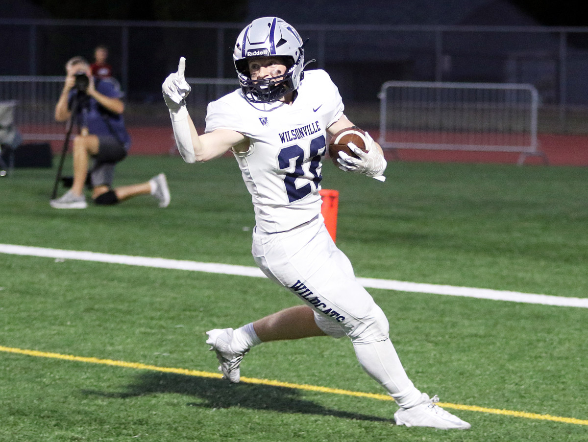 a Tualatin Wilsonville football Oregon September 15 2023 Dan Brood 41